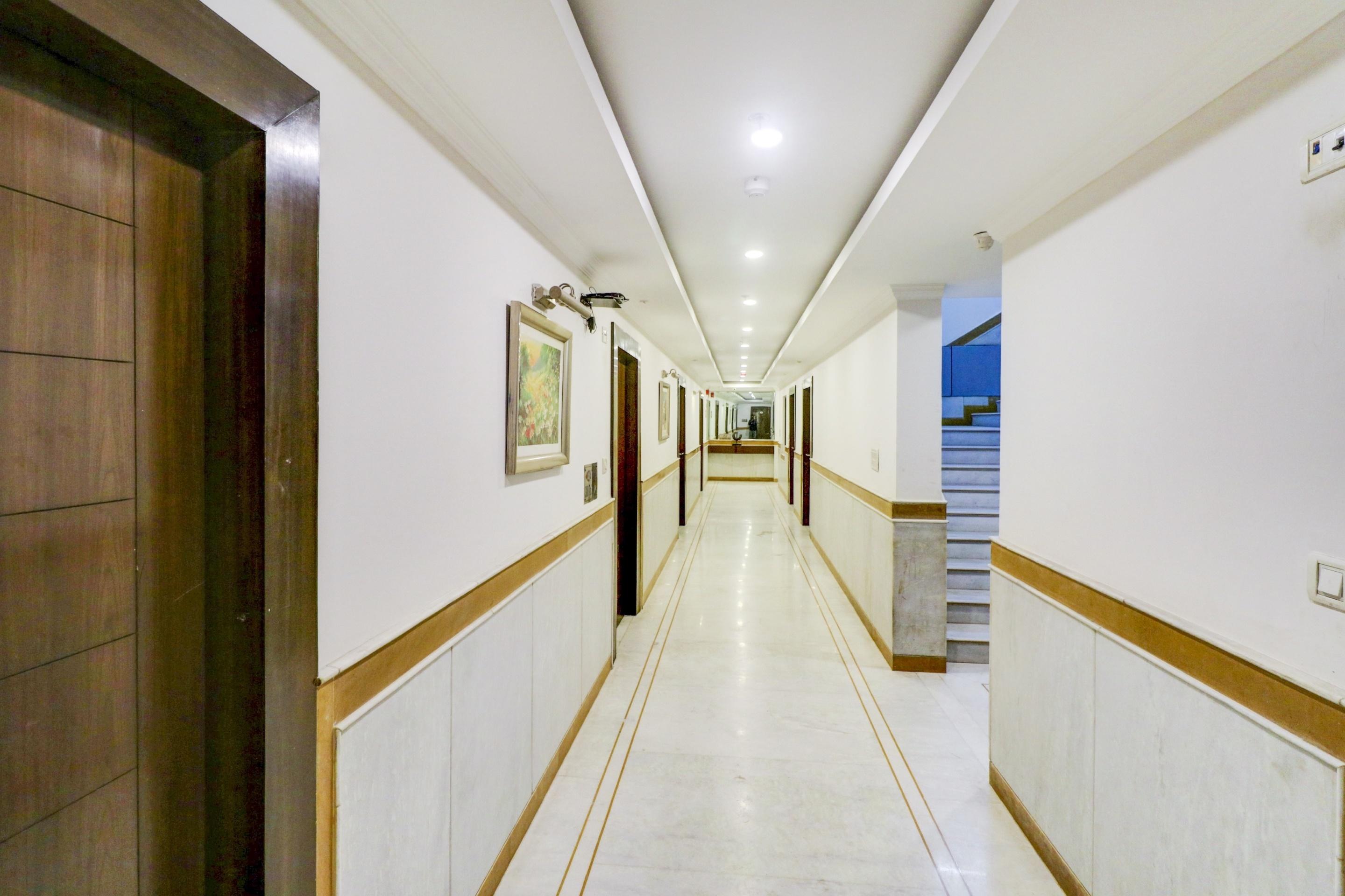 Townhouse 517 La Sapphire Near Delhi Airport Hotel Új-Delhi Kültér fotó