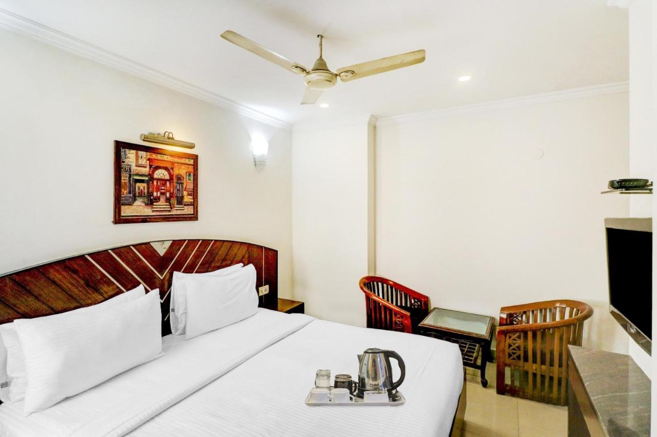Townhouse 517 La Sapphire Near Delhi Airport Hotel Új-Delhi Kültér fotó