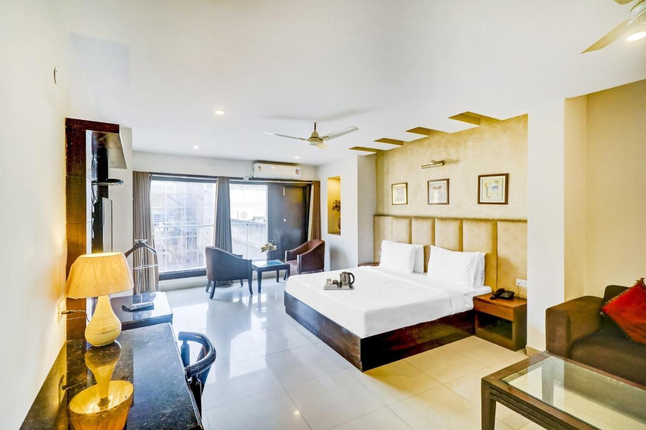 Townhouse 517 La Sapphire Near Delhi Airport Hotel Új-Delhi Kültér fotó