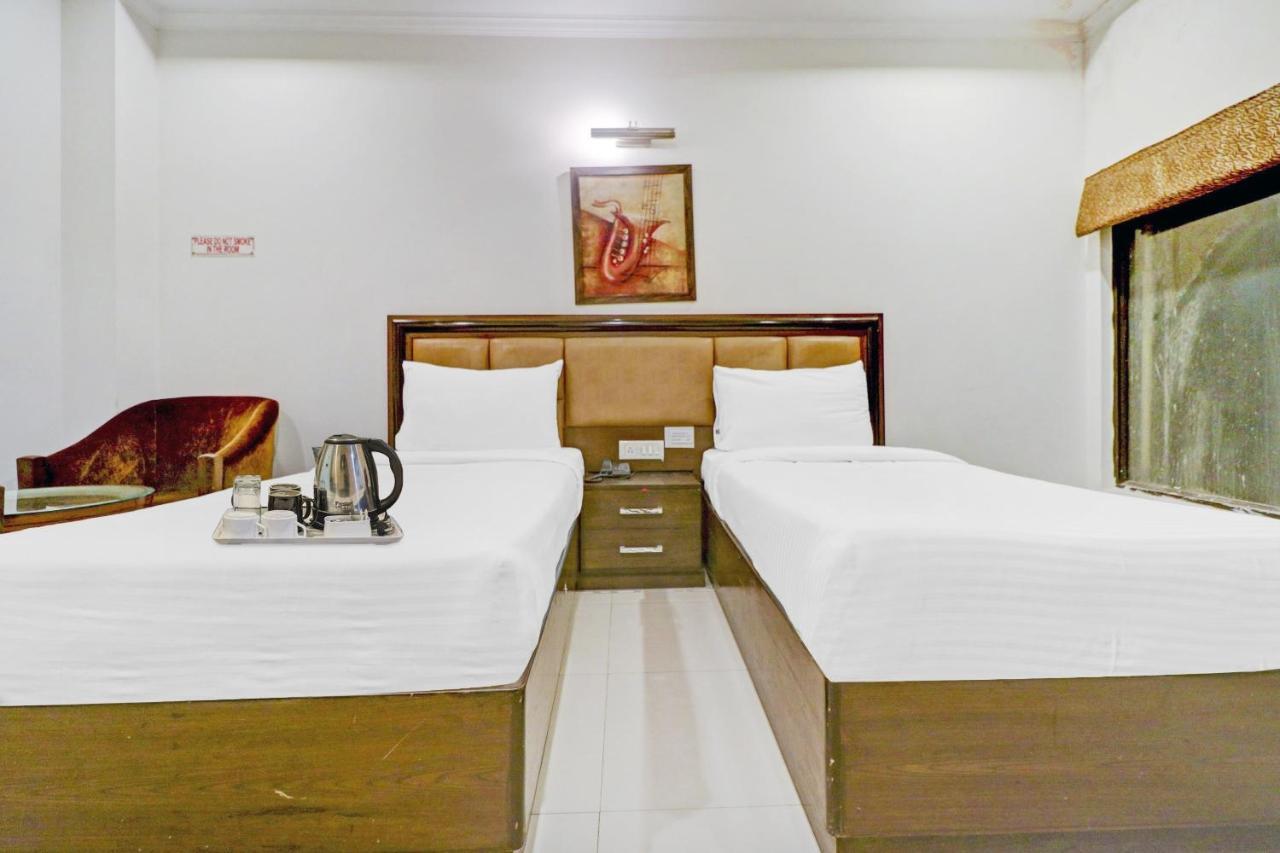 Townhouse 517 La Sapphire Near Delhi Airport Hotel Új-Delhi Kültér fotó
