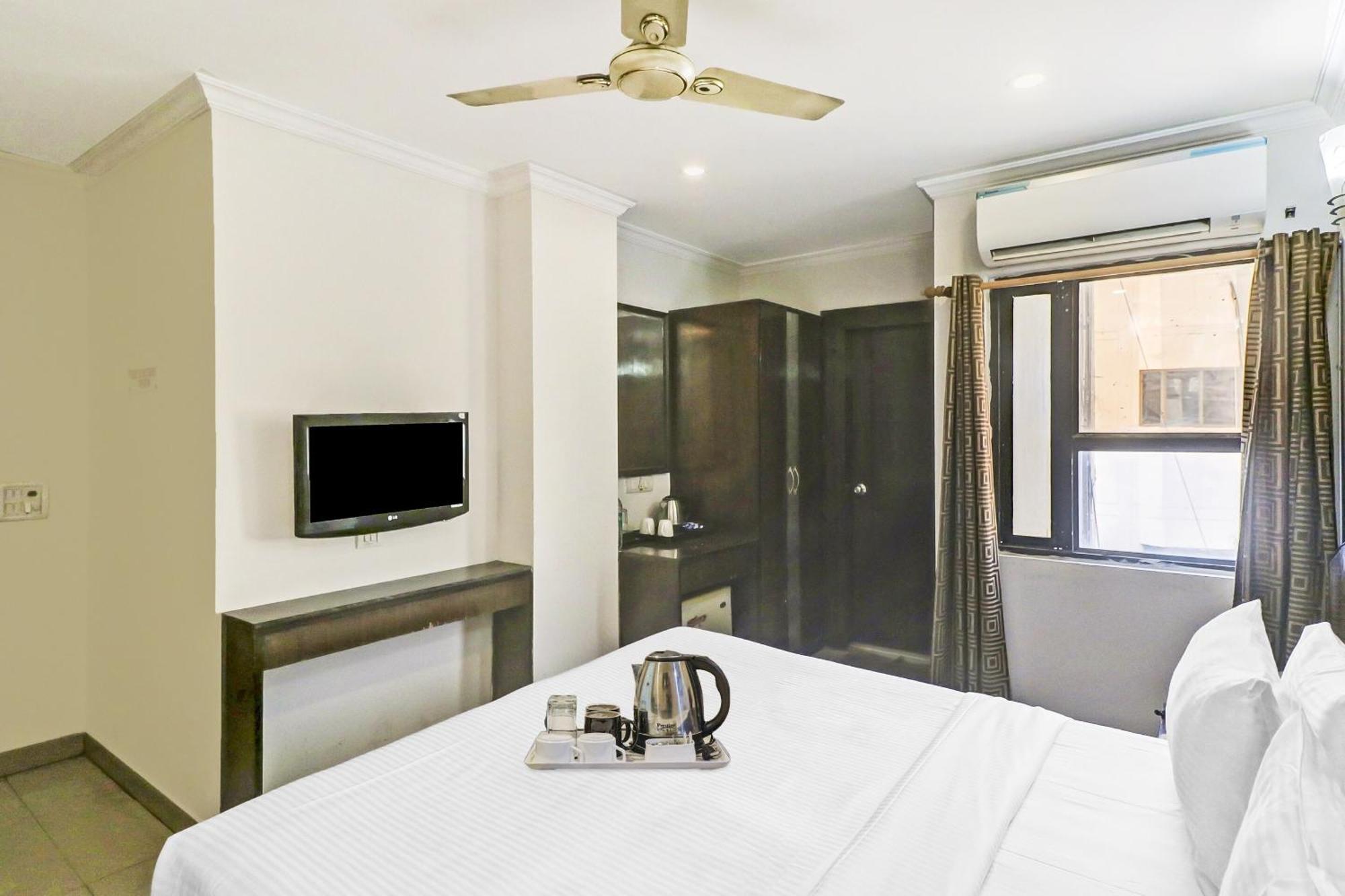 Townhouse 517 La Sapphire Near Delhi Airport Hotel Új-Delhi Kültér fotó